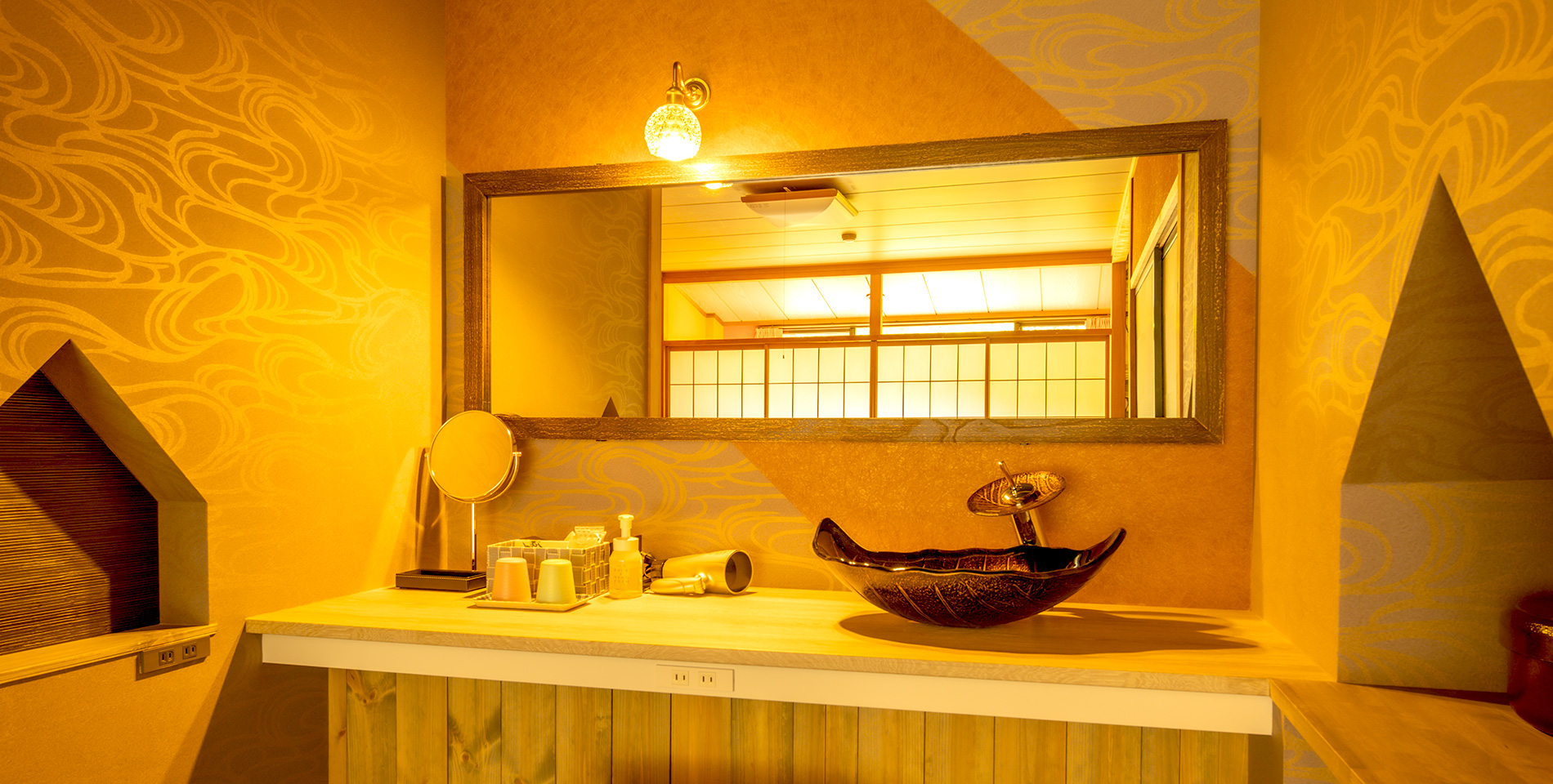 源泉かけ流し風呂+屋外ドッグラン付き特別室